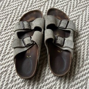 Birkenstock sandal - tan suede